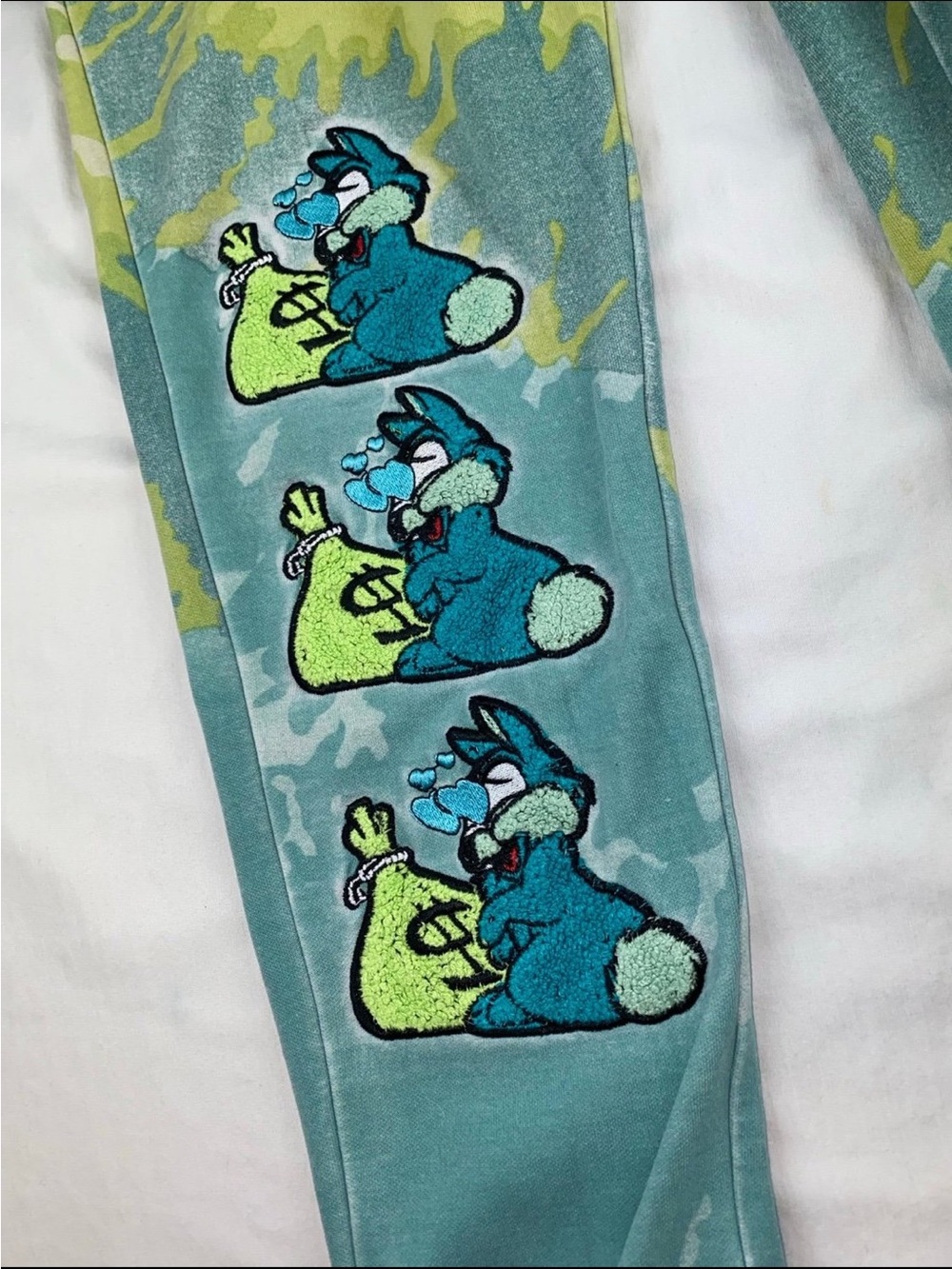 Sweatpants - Picture 7 of 11